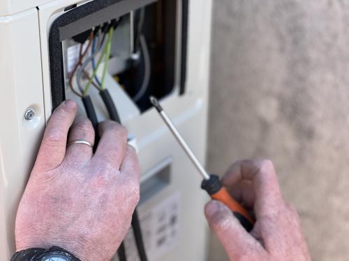 Artisan tous corps d’état en Charente-Maritime : rénovation maison, salle de bain, cuisine, maçonnerie, extension, pompe à chaleur, plomberie. Devis gratuit et accompagnement personnalisé.
